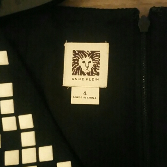 NEW! Anne Klein Chic Dress - Picture 2 of 5